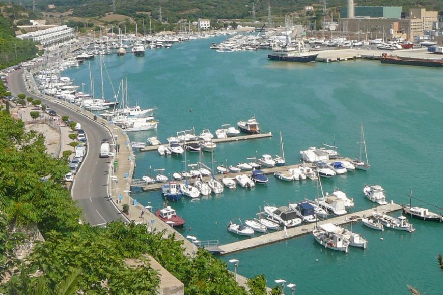 Apartamentos con piscina en Menorca por qué Mahón es una de las mejores zonas para alojarse